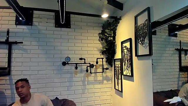 ItaloMoore online show from 09-28-25, 11:06