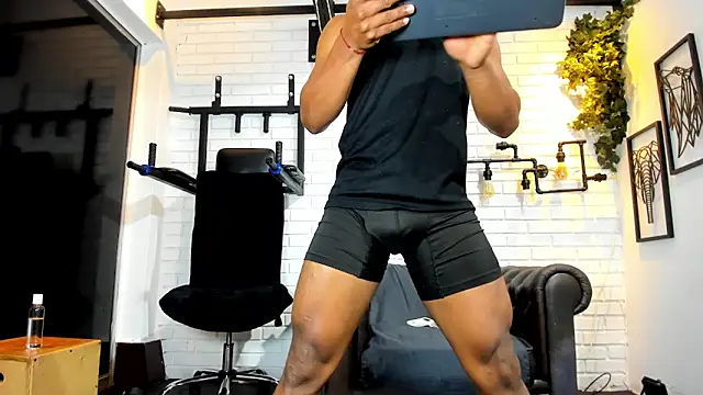 ItaloMoore online show from 04-09-26, 01:39