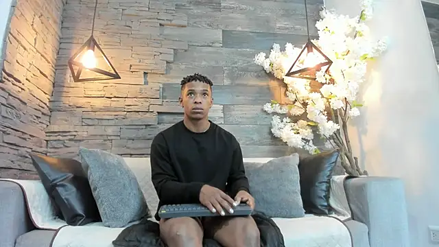 ItaloMoore online show from 10-01-25, 11:47