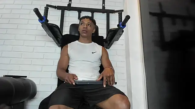 ItaloMoore online show from 03-19-26, 12:05