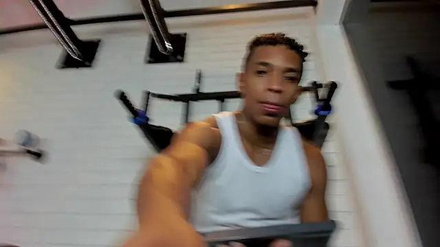 ItaloMoore online show from 10-10-25, 12:17