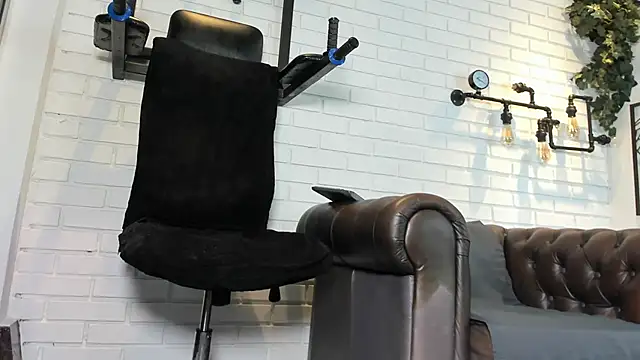 ItaloMoore online show from 09-16-25, 12:17