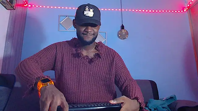 Snapshot of eebony_stallion chatting on 02-28-26, 03:17 eebony stallion online show from 02-28-26, 03:17