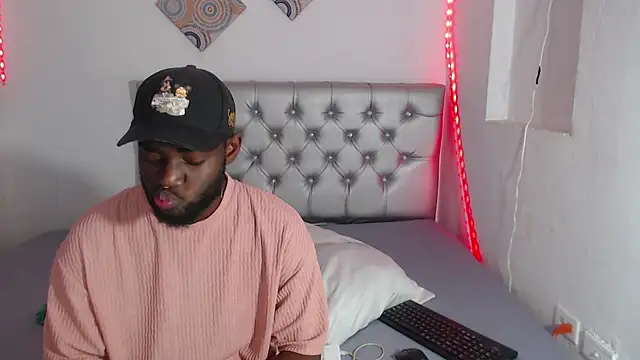 eebony stallion online show from 12-22-25, 06:41