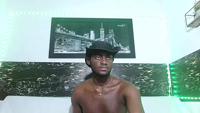 Snapshot of eebony_stallion chatting on 09-24-25, 03:13 eebony stallion online show from 09-24-25, 03:13