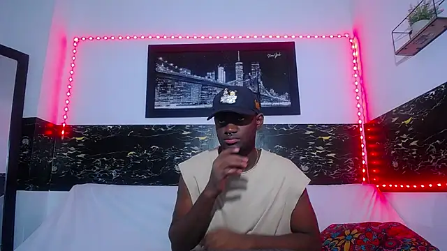 Snapshot of eebony_stallion chatting on 09-17-25, 03:30 eebony stallion online show from 09-17-25, 03:30