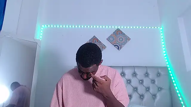 eebony stallion online show from 01-07-26, 06:35