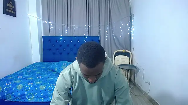 eebony stallion online show from 11-05-25, 03:20