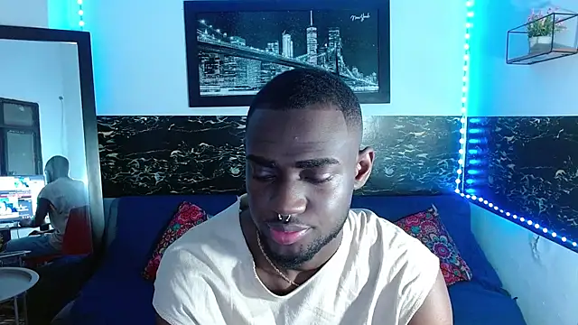 Snapshot of eebony_stallion chatting on 10-09-25, 03:18 eebony stallion online show from 10-09-25, 03:18