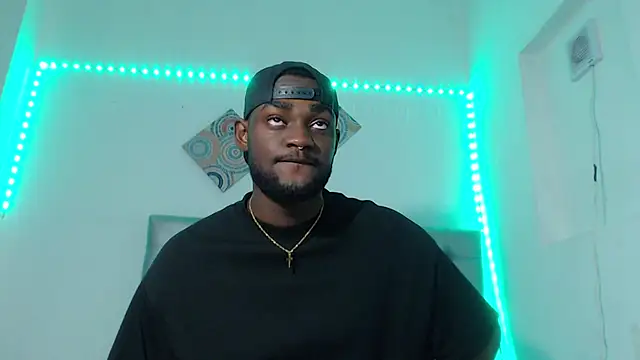 eebony stallion online show from 01-13-26, 07:29