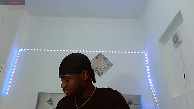 eebony stallion online show from 11-13-25, 06:23