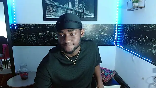 Snapshot of eebony_stallion chatting on 10-07-25, 02:56 eebony stallion online show from 10-07-25, 02:56