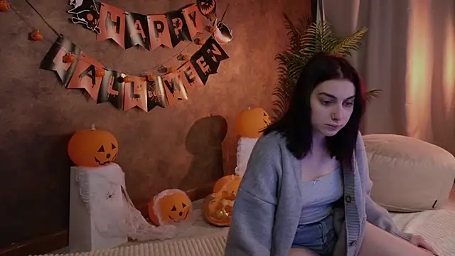 arcane doll online show from 10-26-25, 05:08