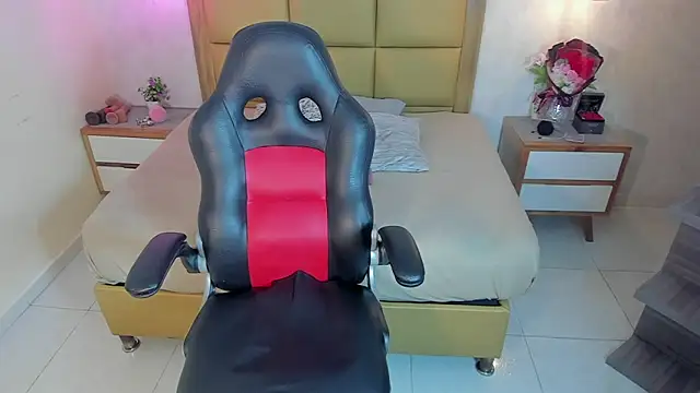 Snapshot of MELISSAROUGE chatting on 02-27-26, 07:57 MELISSAROUGE online show from 02-27-26, 07:57