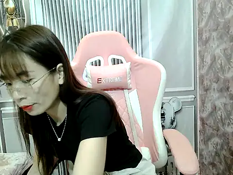 Suzy888 online show from 09-25-25, 02:17