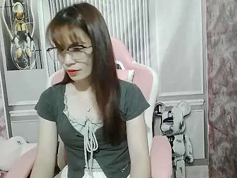 Suzy888 online show from 10-13-25, 03:13