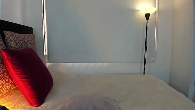 LunaVelvet777 online show from 02-05-26, 03:52