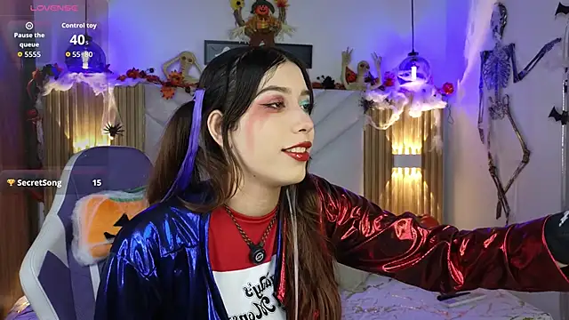 lila min online show from 10-31-25, 02:46