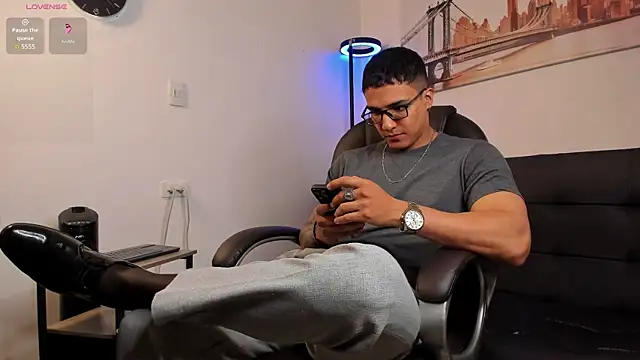 Dash Bukoski online show from 12-22-25, 01:33