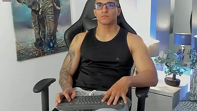 Snapshot of Dash_Bukoski chatting on 02-25-26, 12:27 Dash Bukoski online show from 02-25-26, 12:27