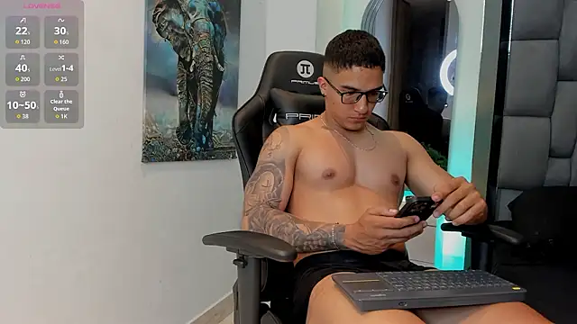 Snapshot of Dash_Bukoski chatting on 02-07-26, 03:42 Dash Bukoski online show from 02-07-26, 03:42