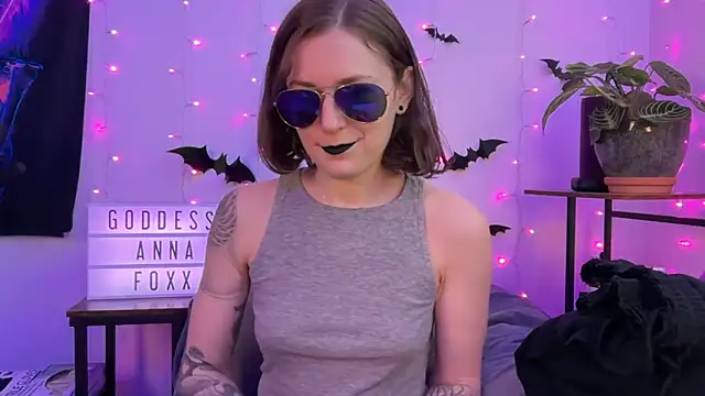 mistressannafoxx online show from 11-18-25, 10:13