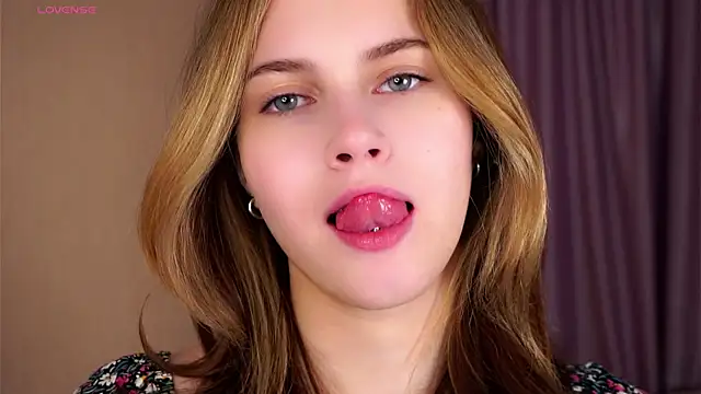 NylaNadler online show from 10-25-25, 05:39