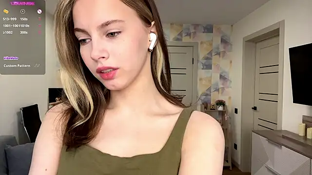 NylaNadler online show from 03-15-26, 04:08