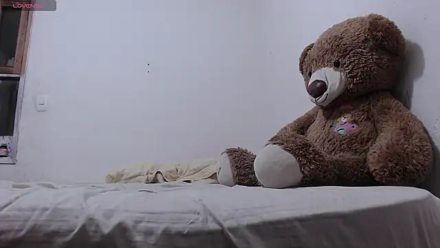 toxic sweet  online show from 03-10-26, 07:56