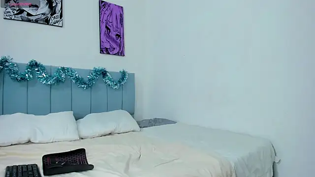 Snapshot of penelopestar_2 chatting on 12-17-25, 04:06 penelopestar 2 online show from 12-17-25, 04:06