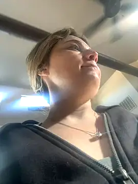 M1l3yD3w online show from 11-12-25, 04:44