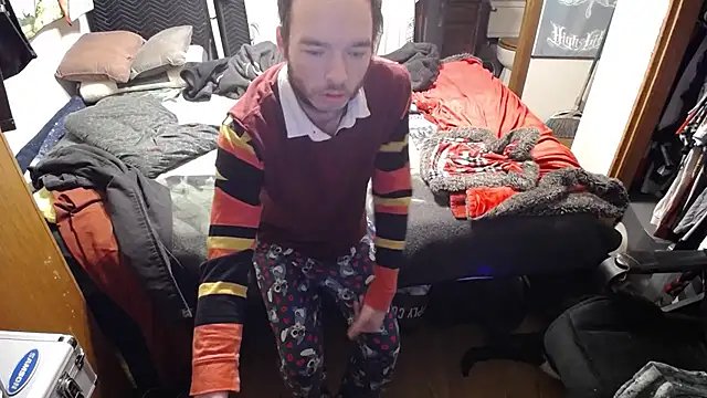 womenhateme69 online show from 11-27-25, 08:59