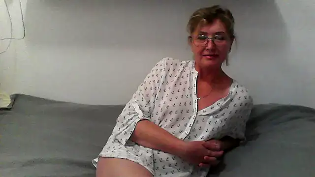 IrynaMolbertx online show from 09-23-25, 07:21
