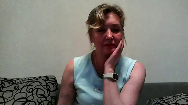 IrynaMolbertx online show from 10-14-25, 07:03