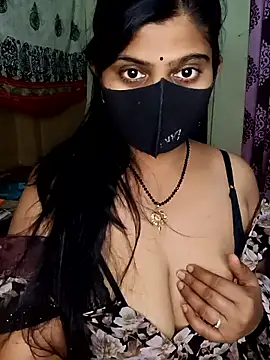 Snapshot of reena502 chatting on 04-07-26, 10:39 reena502 online show from 04-07-26, 10:39