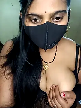 Snapshot of reena502 chatting on 04-18-26, 04:59 reena502 online show from 04-18-26, 04:59