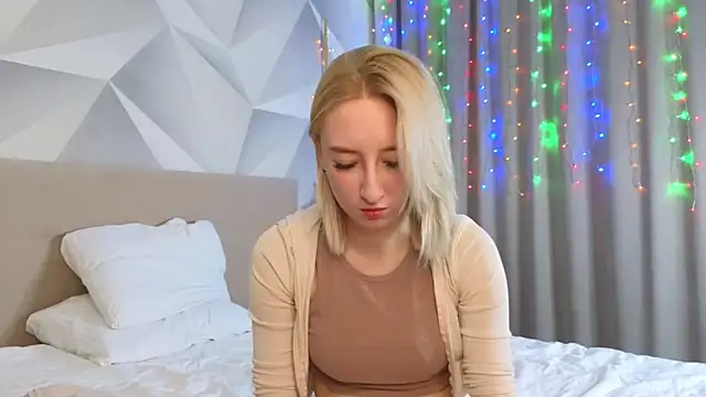 JodeeThu online show from 12-19-25, 05:32