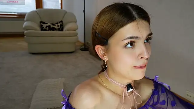 Snapshot of Eva_Zill chatting on 05-24-26, 08:14 Eva Zill online show from 05-24-26, 08:14