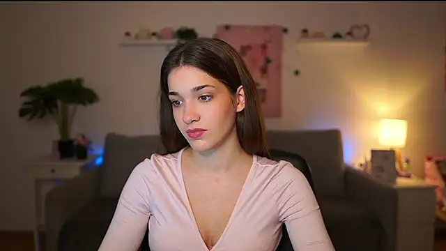 kissie cat online show from 12-15-25, 02:12