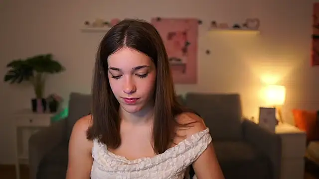 kissie cat online show from 10-24-25, 01:32