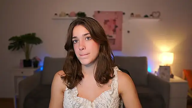 kissie cat online show from 11-12-25, 02:10