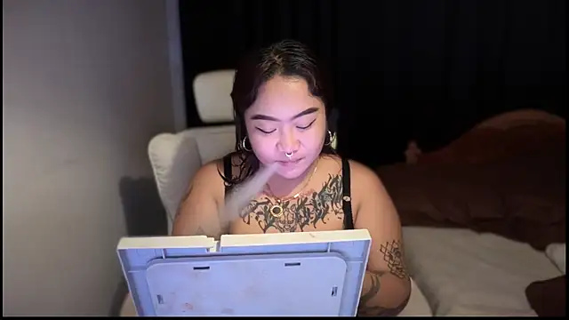  XXXKittyTingles online show from 12-19-25, 05:43