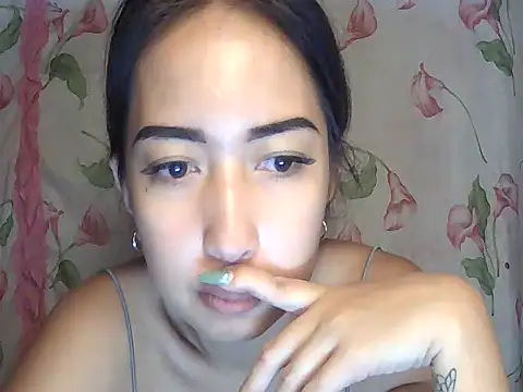 Snapshot of Soft_Angel8 chatting on 07-17-26, 11:07 Soft Angel8 online show from 07-17-26, 11:07