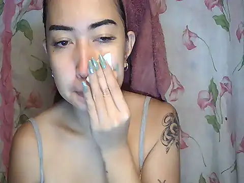 Snapshot of Soft_Angel8 chatting on 06-27-26, 04:29 Soft Angel8 online show from 06-27-26, 04:29
