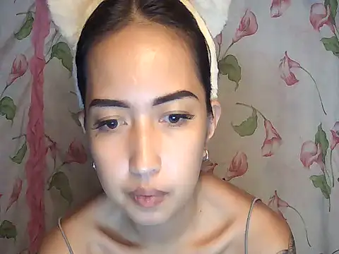 Snapshot of Soft_Angel8 chatting on 07-10-26, 05:35 Soft Angel8 online show from 07-10-26, 05:35