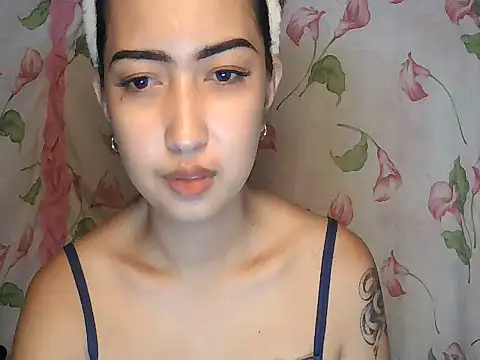 Snapshot of Soft_Angel8 chatting on 07-05-26, 11:06 Soft Angel8 online show from 07-05-26, 11:06