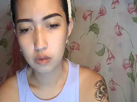 Snapshot of Soft_Angel8 chatting on 07-10-26, 04:45 Soft Angel8 online show from 07-10-26, 04:45