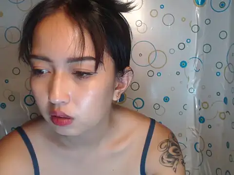 Snapshot of Soft_Angel8 chatting on 06-06-26, 04:12 Soft Angel8 online show from 06-06-26, 04:12