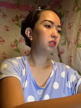 Snapshot of Soft_Angel8 chatting on 06-11-26, 06:54 Soft Angel8 online show from 06-11-26, 06:54