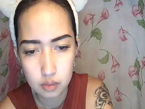 Snapshot of Soft_Angel8 chatting on 07-16-26, 06:54 Soft Angel8 online show from 07-16-26, 06:54